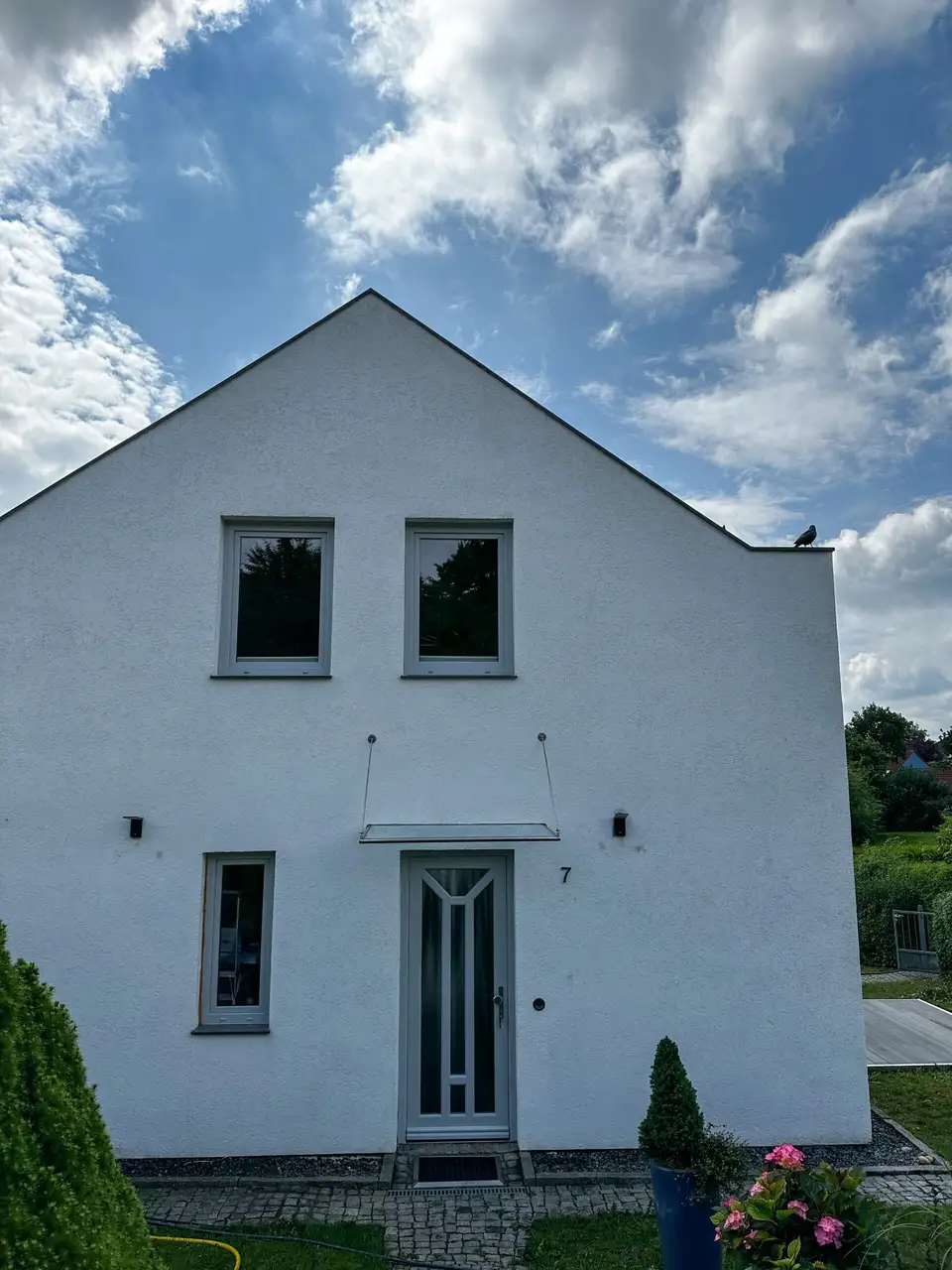 Gebäudefassade nach der Reinigung