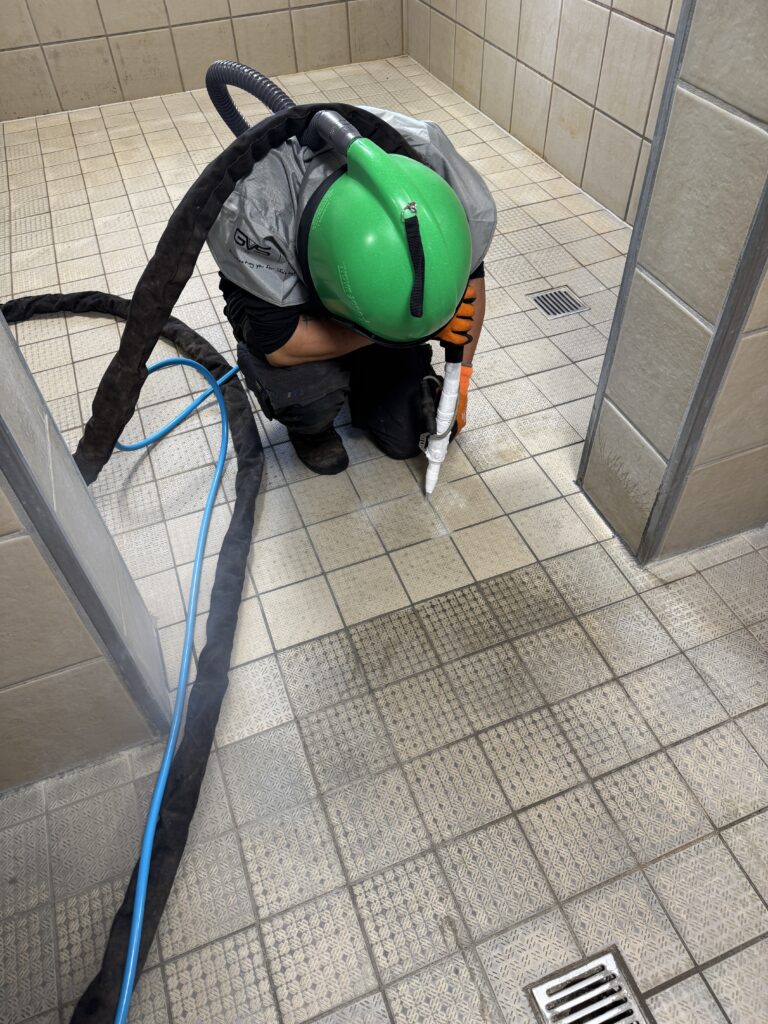 trockeneisstrahlen-fliesen-extrem